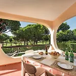Vila Pinhal View